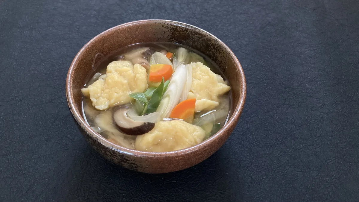 ばっとう汁・だんご汁(すいとん)(ばっとうじる・だんごじる(すいとん))