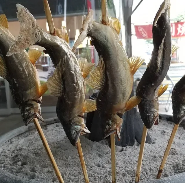 鮎塩焼き(あゆしおやき)