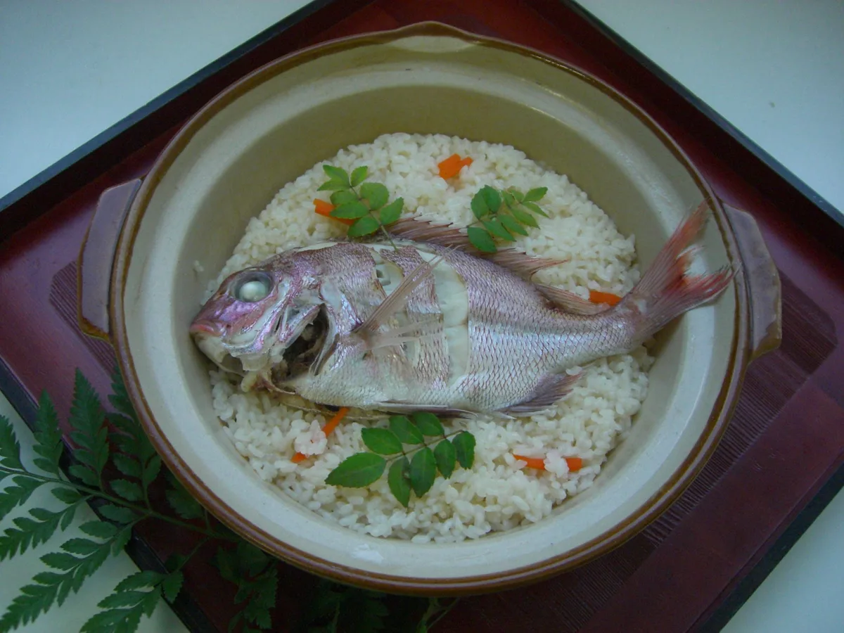 鯛めし(たいめし)