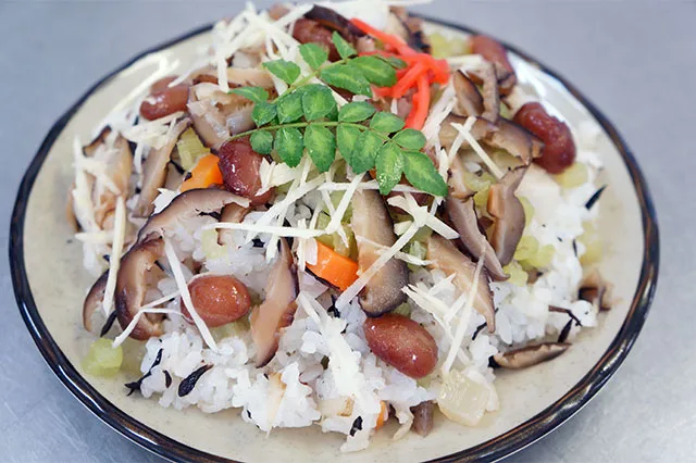 金時豆入りばら寿司（きんときまめいりばらずし）