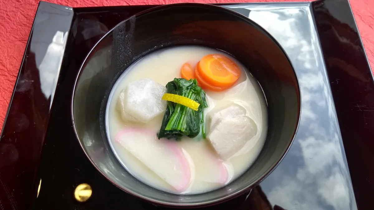 白味噌雑煮(しろみそぞうに)