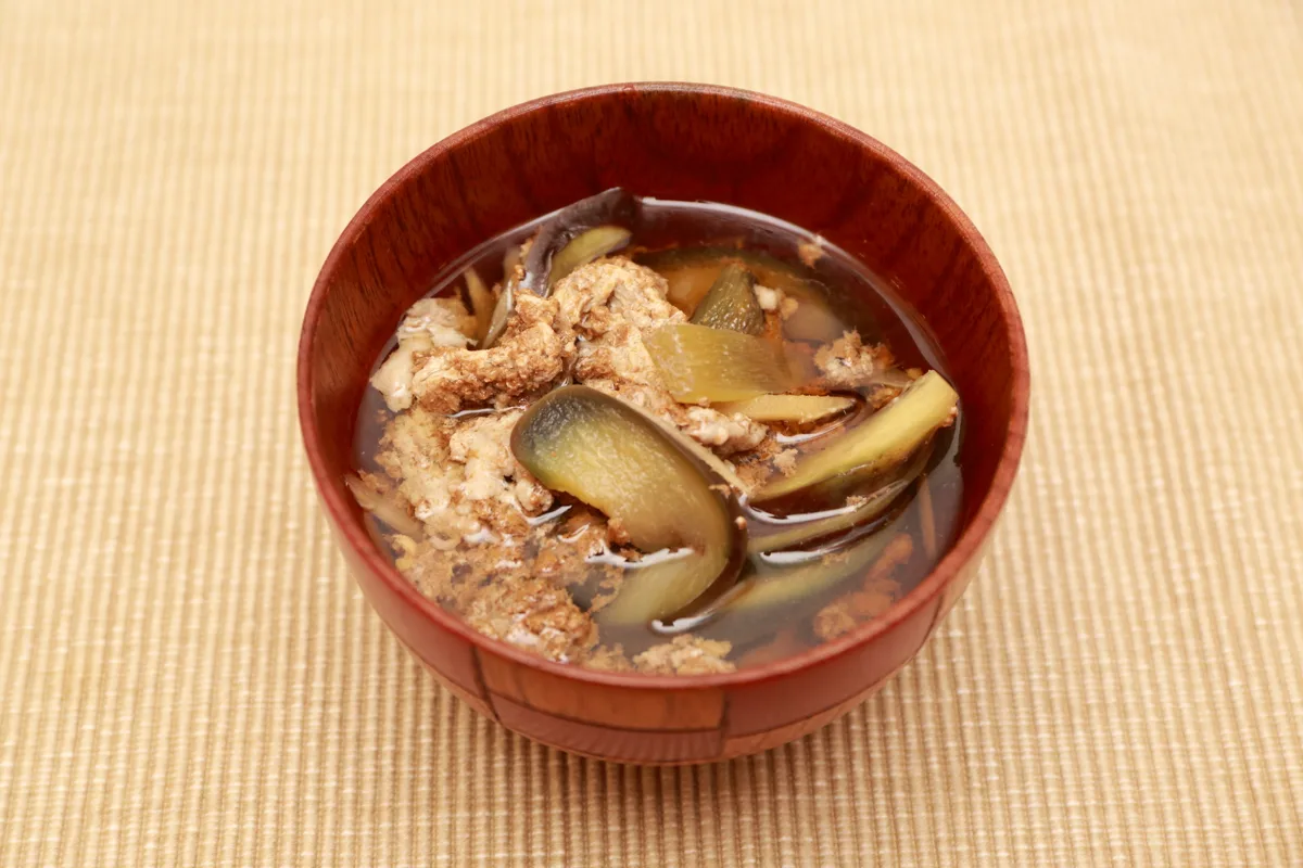 つがに汁