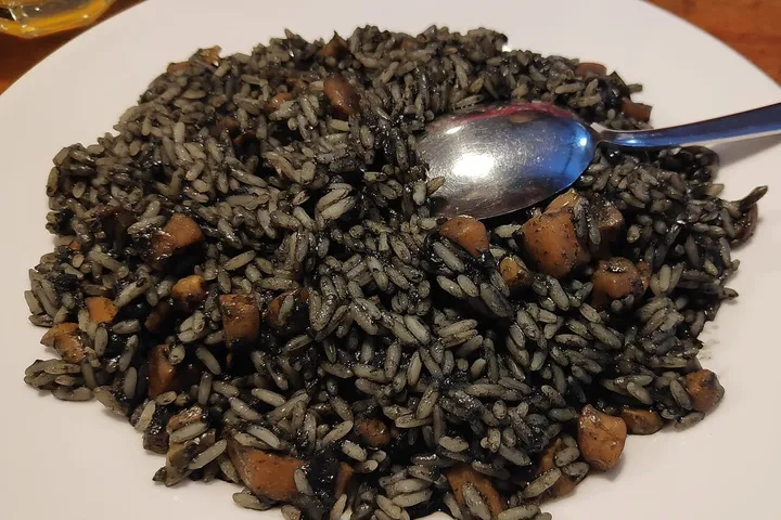 Black risotto