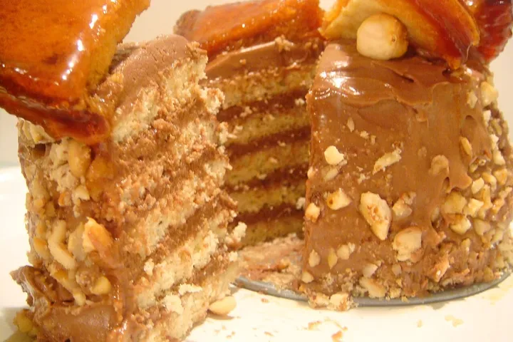 ドボシュ・トルタ(キャラメルとチョコレートのケーキ)