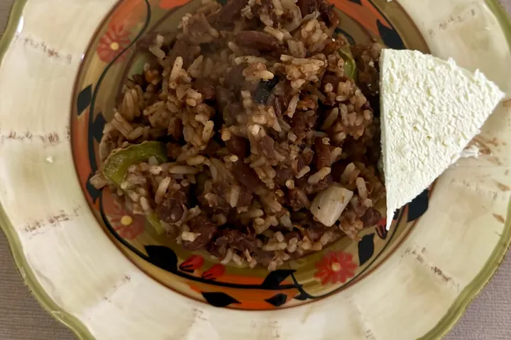 ニカラグア風ガジョ・ピント(米と豆の炒めご飯)