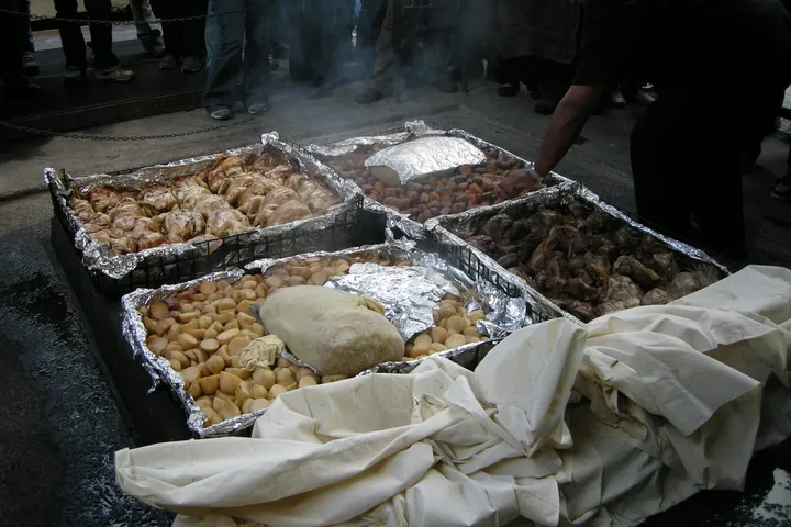 Hāngī-style chicken