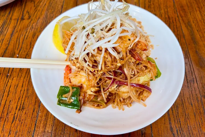 パッタイ（タイ風焼きビーフン）
