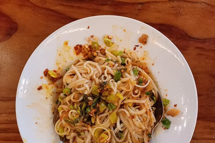 Shan noodles
