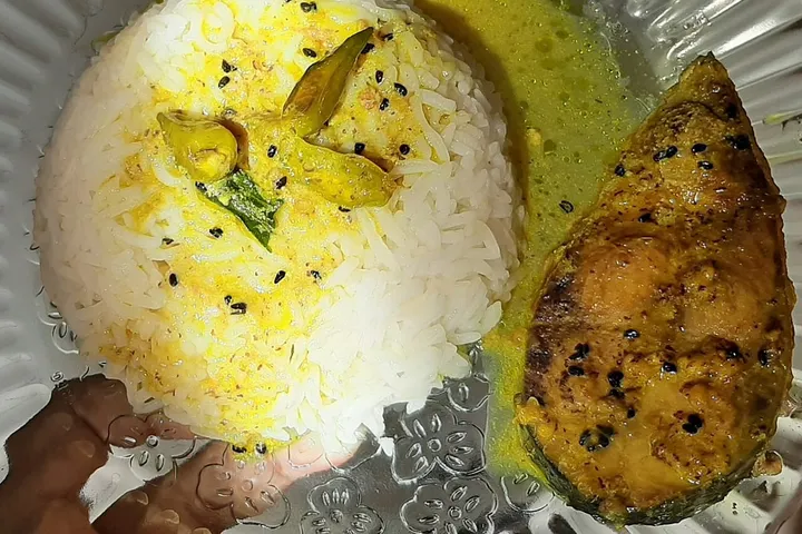 ショルシェ・イリシュ（ヒルサのマスタード煮）